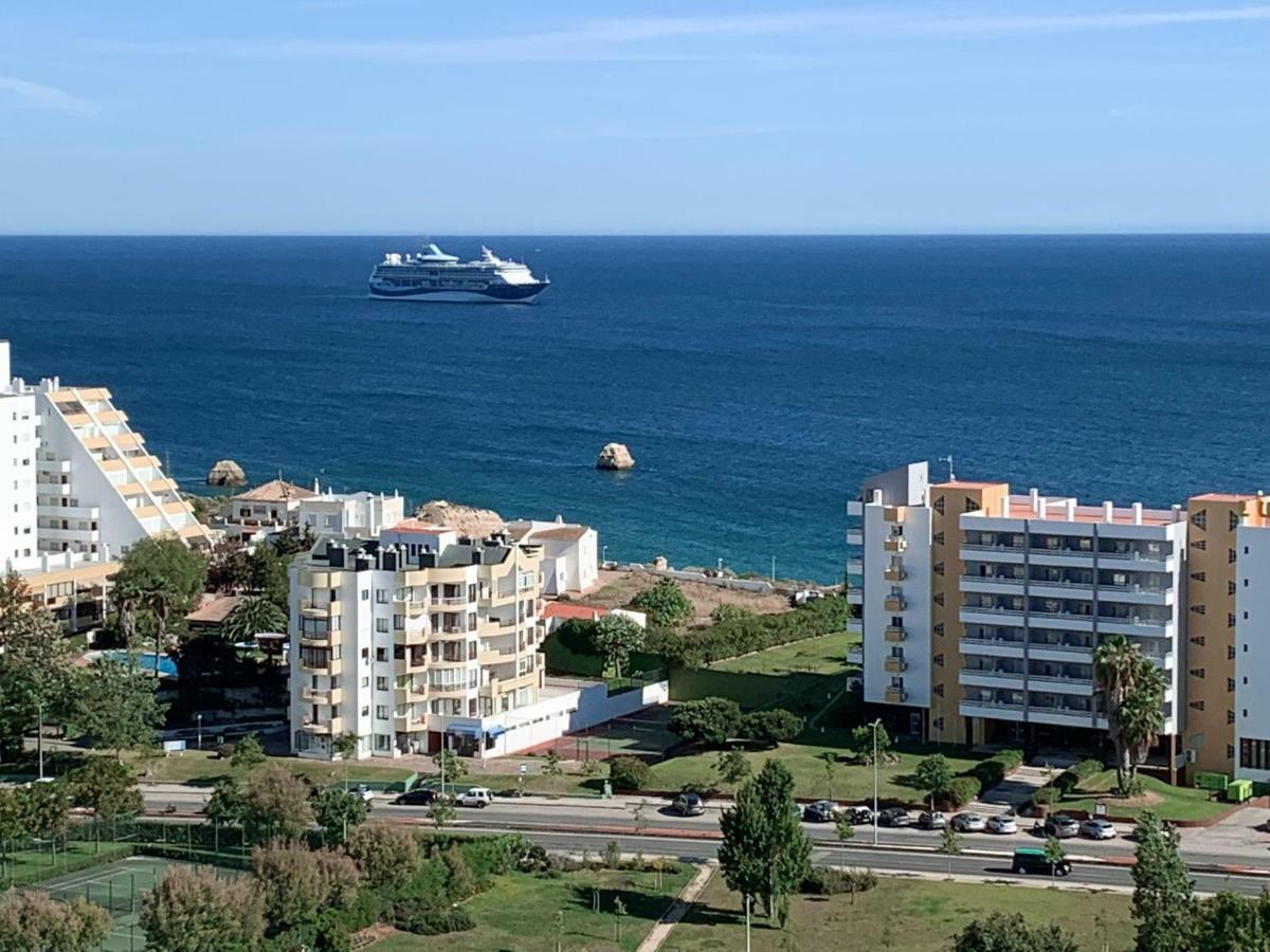 Panoramic Apartment In Portimao: Ocean View, Wifi Екстериор снимка